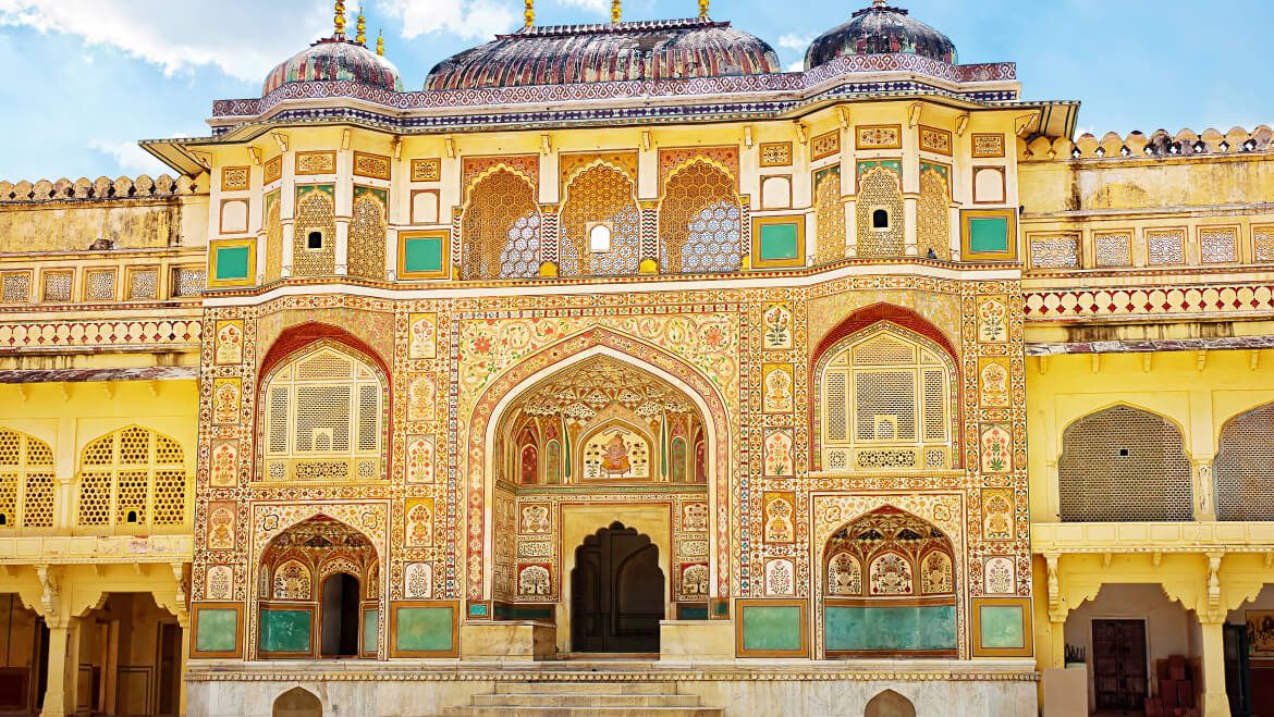 Include These Popular Tourist Destinations in Jaipur Sightseeing Tour