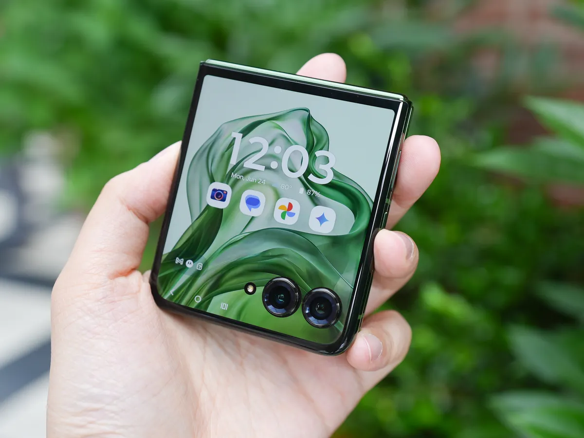 Best Budget Smartphones in 2025 - InsideCrowds